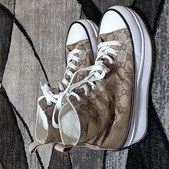 HIGH-TOP BEIGE CANVAS LACE-UP SNEAKERS - Picture 2 of 12
